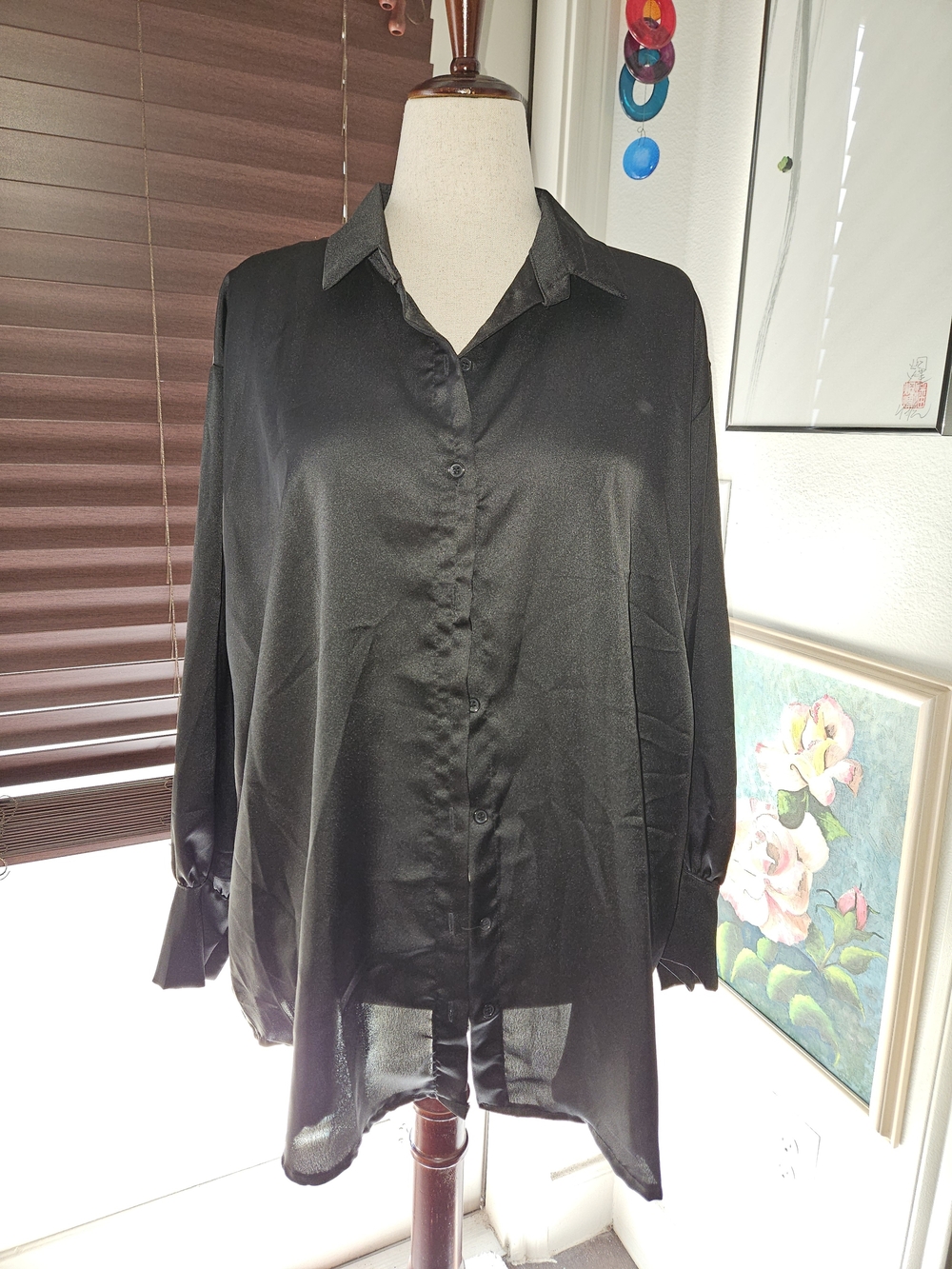 Boohoo Satin Black Button-Up Women's Blouse